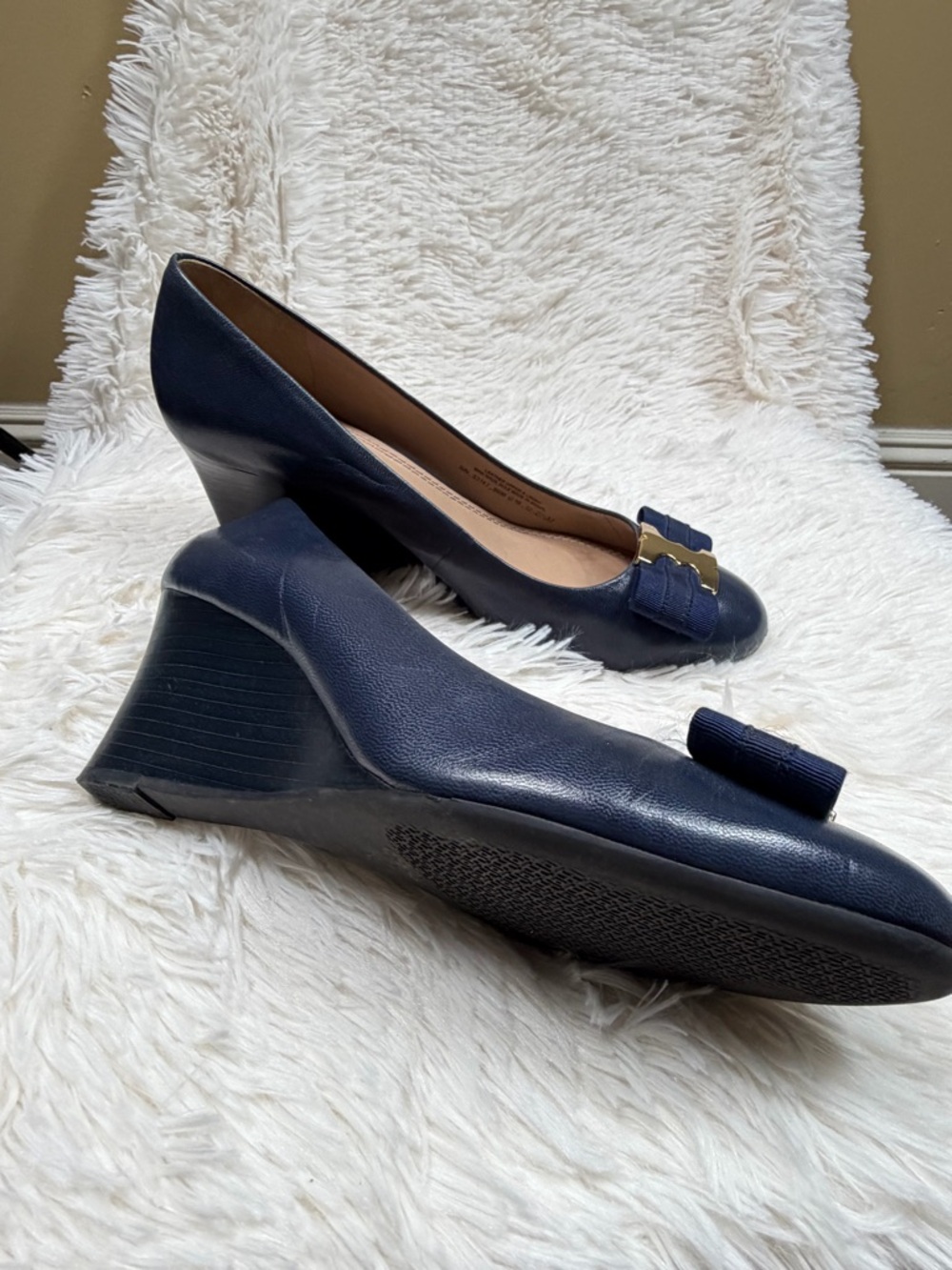 Tory Burch Navy Gemini Link Bow Wedge Pumps